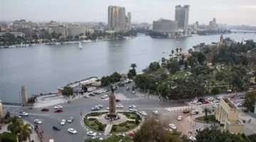 حالة طقس الغد: أجواء مائلة للدفء نهارًا وباردة خلال ساعات الليل السائدة